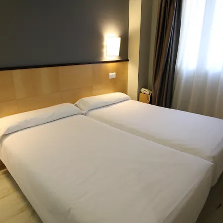 Alda Entrearcos Hotel *