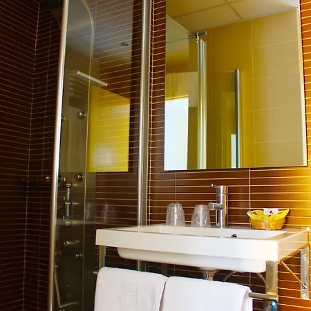 Hotel Alda Entrearcos *
