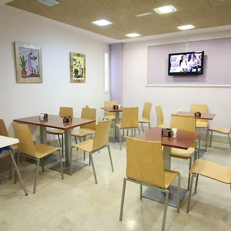 Hotel Alda Entrearcos *