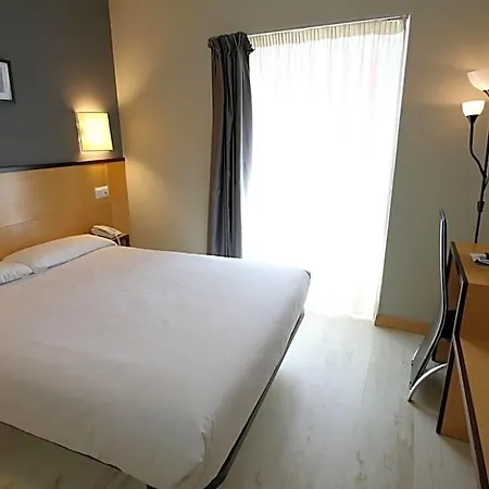 Hotel Alda Entrearcos *
