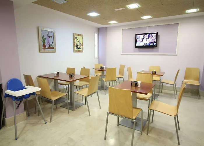 Hotel Alda Entrearcos *