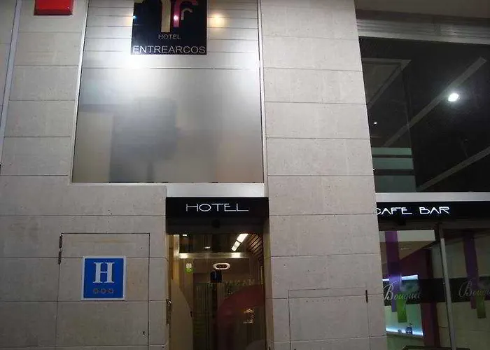 阿尔达恩特雷亚哥斯酒店 酒店 *